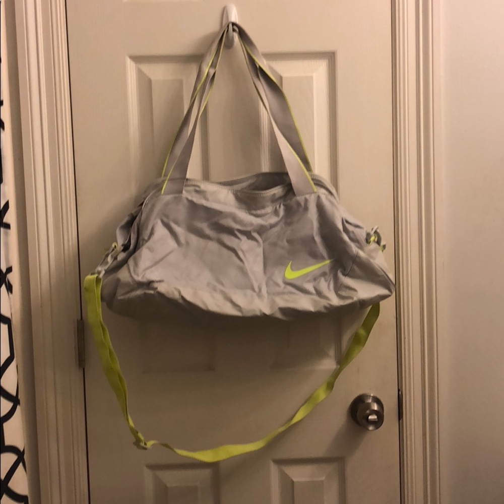 Nike duffle bag